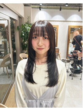 アドア 横浜(ADORE) フェイスレイヤーカット◎就活カラー