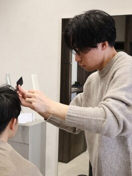 ジェニック(_genic)の写真/【草加駅徒歩5分】お顔の印象を左右するヘアや眉のお手入れはプロにお任せ!イメージアップ間違いなし◎