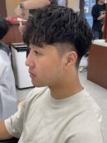 ザ ワンアンドオンリー シズオカ(The one and only. Shizuoka)&nbsp;Men’s/フェザーパーマ/サーフカール/ニュアンスデザイン