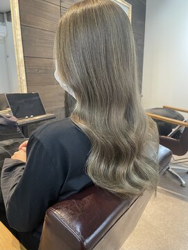 ロウ トウキョウ 八王子店(RAW TOKYO) 細めハイライト/髪質改善