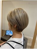 裾カラーベリーショートラベンダーグレージュレイヤーボブ