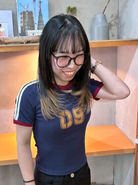 コミレ(COMILE) 裾デザインブロンド×顔周りレイヤー/レイヤーカット/ハイライト