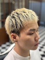 フランクス バーバー ウエストトウキョウ 吉祥寺店(FRANK’S BARBER WEST TOKYO) リバースセンターパートニュアンスパーマニュアンスウルフダウン