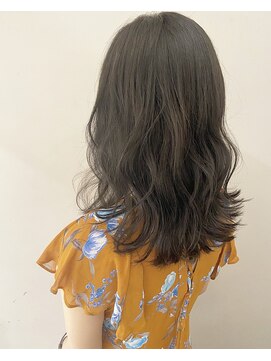 ネオリーブアイム 横浜西口店(Neolive aim) オリーブグレージュ