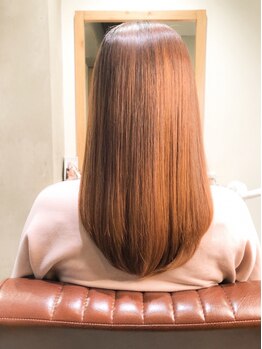 【お客様の髪を大切にするAnfang】髪のお悩み解消◎経験豊富な女性スタイリストの技術で美髪ストレートに♪