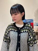 ネイヴィル オモテサンドウ(navile omotesando)&nbsp;きりっぱなしボブのぱっつん前髪ダークグレー