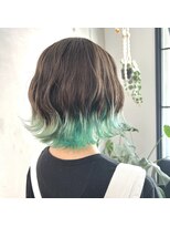 リシェスバイエンヴィー 西宮北口(Riches by ENVY)&nbsp;インナーカラー 裾カラー ターコイズ エメラルド