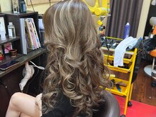 ヘアメニューの他にマツエク、エステメニューもあります！