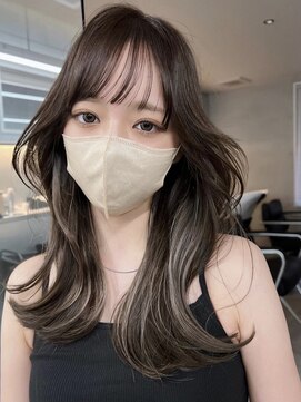 サイン 表参道(SIGN) 美髪エアリーロングピンクブラウン切りっぱなしボブ