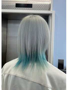 ホワイト 梅田(white) ホワイトシルバー×ライトブルー