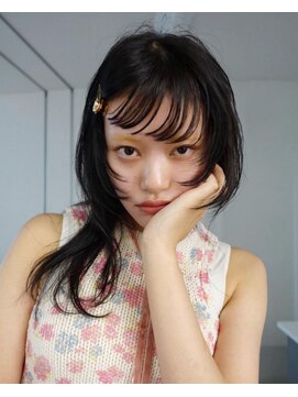 シキ 渋谷(siki) ハイトーン/ブリーチ/レイヤーカット/シアーカラー/渋谷/原宿