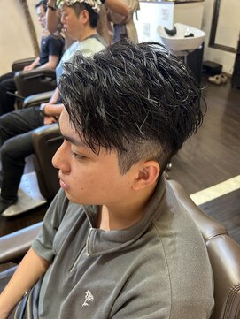 ヘアリゾート リビラ(Hair Resort Revilla) 73アップバング