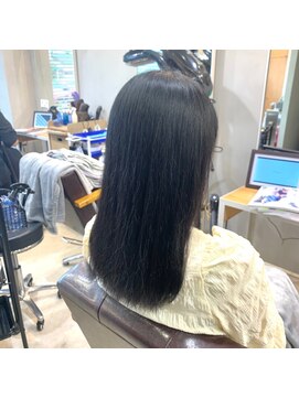 リレーション(Relation) 黒髪ストレートヘアロングスタイル髪質改善トリートメント