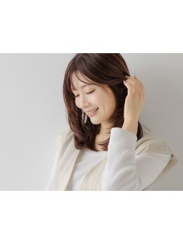 【茨木駅5分】いつまでもお洒落を楽しみたい！を叶える◆明るい白髪染めや髪質改善が自慢♪