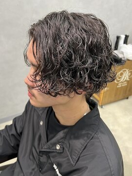 リット×ベリエ(Lit.×belier) 鹿児島ツイストスパイラルパーマセンターパート波巻きパーマ30代