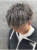 ホワイトメッシュツイストスパイラルパーマフェードカット