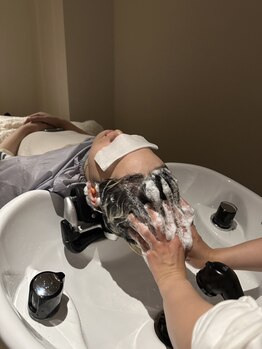 レイ(Ley)の写真/メンズのお客様も大歓迎、男性ならではの頭皮、毛髪のお悩みを承ります。技術の高さを実感してみて下さい