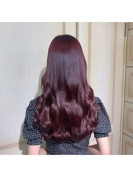 フォルテ 表参道店(FORTE) 深みのある艶感ワインレッドカラー