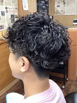 コダマ 新大塚店(KODAMA) MEN’S HAIR/サーフカール/刈り上げセンターパート