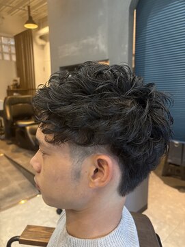 ロンド(Le Rond) メンズ/スパイラルパーマ/ツーブロック/無造作パーマ/