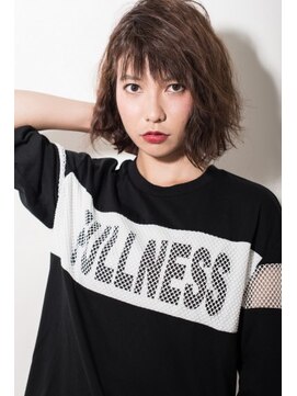 ミーティア バイ クアトロ(Meteor By QUATRO) 切りっぱなしボブ×アシンメトリー