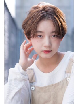 メーヴェ(Mowen) mowen 南堀江 ハンサムショート×ウォームブラウン×骨格矯正