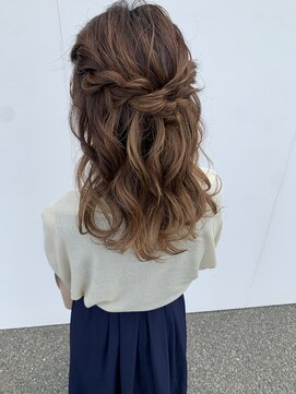 美容室 アイディー i-dee ハーフアップ