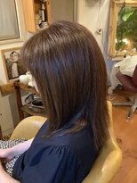 ヘアースタジオ ウィーゾ Hair Studio Weezo ミディアムレイヤー