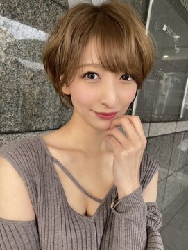 ロンドミラー 博多店(Lond Mirror) 10代20代切りっぱなしボブショートヘアくびれボブ天神大名博多