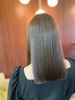 ヘアメイク ウエニ 上本町(HAIR MAKE UE2)&nbsp;自然なツヤでなめらかにまとまる『おしゃれ白髪染め』