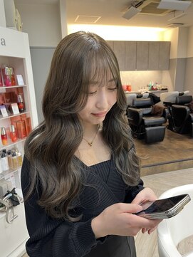 アヴァンス 広島本通店(AVANCE.) オリーブベージュカラー