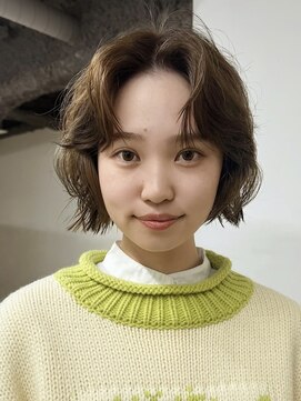 ナヌーク シブヤ(nanuk shibuya) ワンカラーで作るオリーブベージュ・ボブパーマ