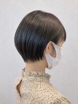 ユズリハ(yuzuriha)&nbsp;コンパクトショート