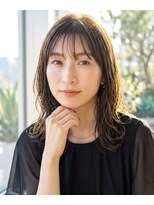 トウカバイエント 南森町(touca by emt)&nbsp;大人っぽい印象の夏に涼しい軽めのセミロングレイヤー