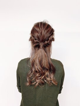 ブローチ(Brooch) カジュアルアレンジ☆