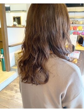 ノウェム バイ シーラス(novem by cirrus) 巻き髪風クリープパーマ20代/30代/40代/50代