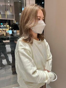 ガリカ 横浜(Gallica) 【minami】大人かわいいゆるふわミディ/ハイトーンベージュ