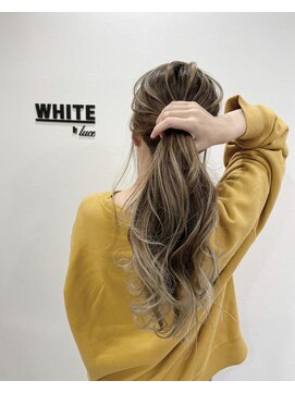 アンダーバーホワイト 阪神西宮店(_WHITE) イルミナ　外国人風ハイライトカラー　ミルクティーベージュ