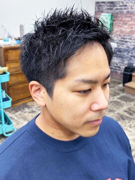 ヘアーコレクション グロース(HAIR COLLECTION Growth) メンズ爽やかカットツーブロック刈り上げ黒髪20代30代40代50代