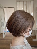 ヘアメイク コモレビ(hairmake komorebi) 【山本智文】丸みショートボブ