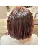 重めボブにブラウンレッドで透け感UP！