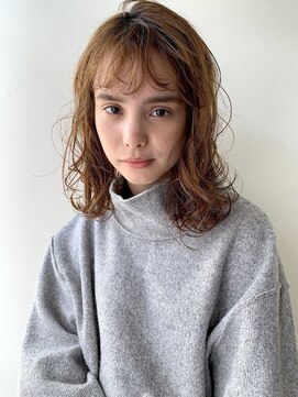 ベター(better) セミディにカールウェーブをまとってオーガニックな可愛さを