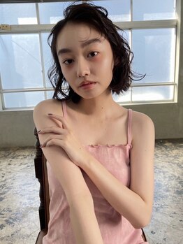 シー(SEE.)の写真/大人気のゆるふわパーマや外国人のような抜け感、アレンジが楽しめるパーマで周りと差がつくスタイルに♪