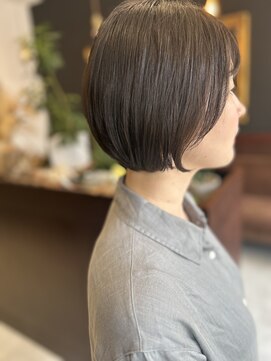 アイズウェスト(I's WEST) 大人かわいいBobスタイル