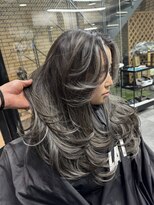 ラフ(LAFF)&nbsp;バレイヤージュ/シャドウルーツ/ハイライト/レイヤーカット