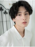 20代30代ツイスパ黒髪センターパート刈り上げないマッシュI上尾
