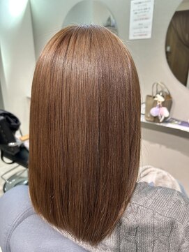 ベルプリューム(Bell plume) うるツヤロングストレート/髪質改善/白髪染め/スパ/広島/横川