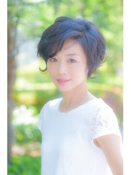 ジャン クロード ビギン 表参道店(JEAN CLAUDE BIGUINE) エッジの効いたショートボブ 20代30代40代