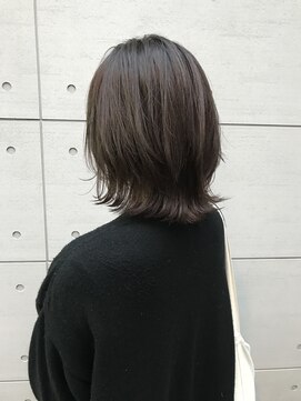 フィルムス(FILMS.) 軽やかレイヤースタイル