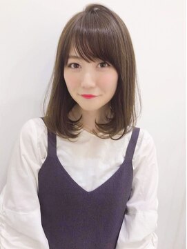 イマ(ima) shiwuミディアム小顔ヘア